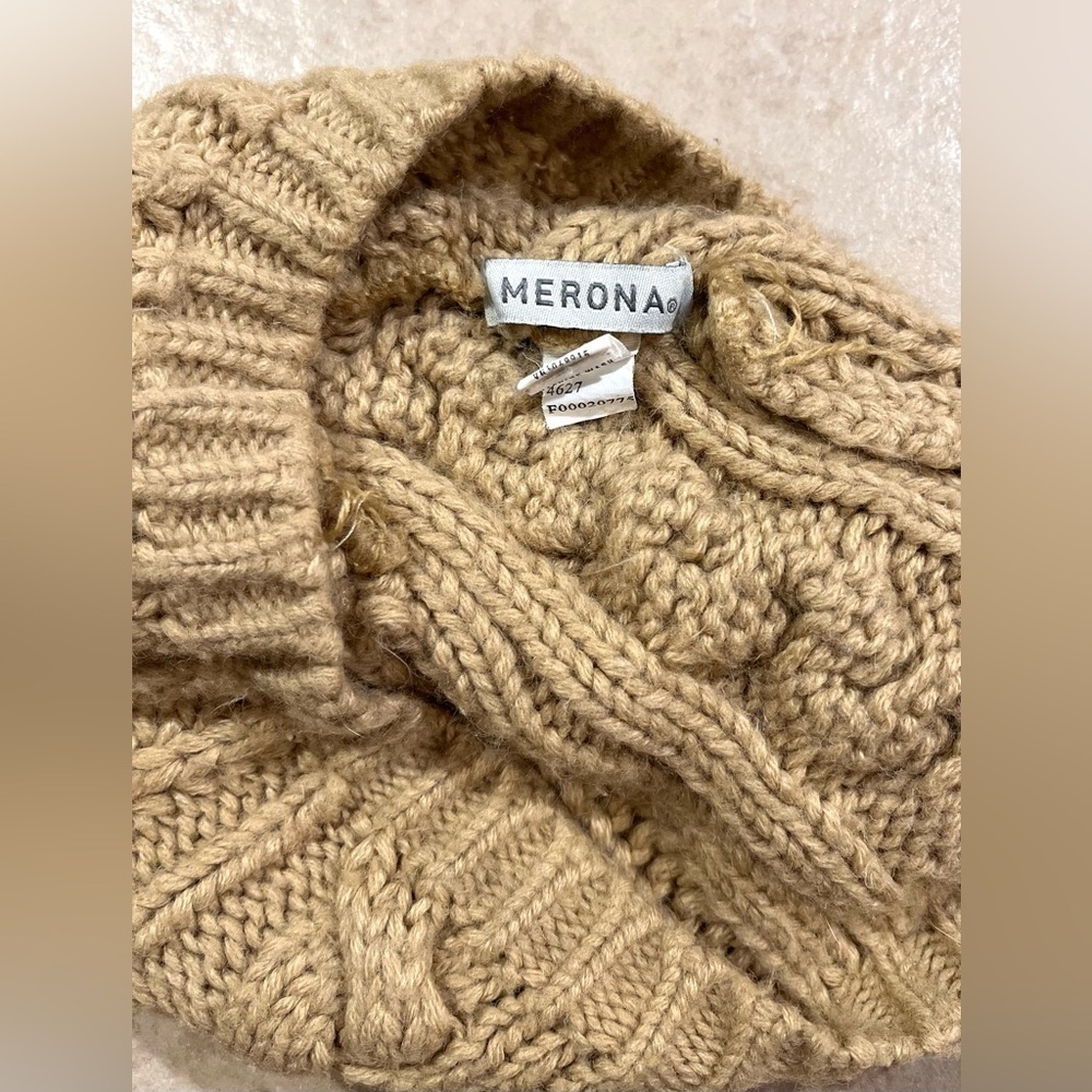 Cable Knit Beanie - Picture 3 of 3
